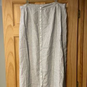 Flax Linen maxi skirt; windowpane blue on white; buttoned with pockets; size 2G